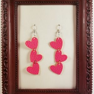 💎Handmade Leather Dangling Hearts Earrings, Pink